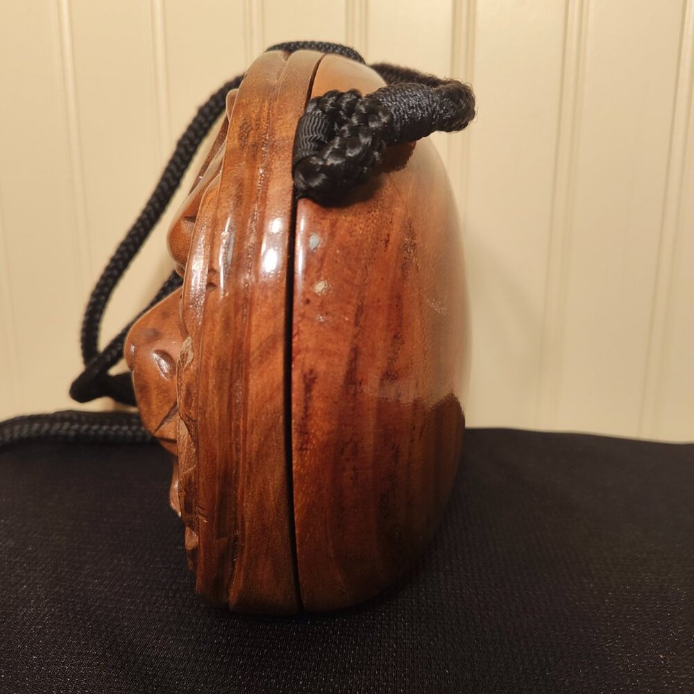 Vintage Hand-Carved Acacia Wood Lion Head Shoulder Bag from Timmy Woods Collecti - Picture 5 of 10